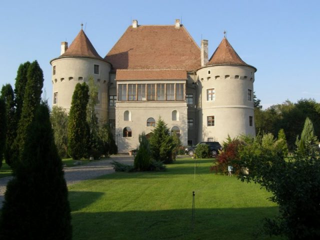 Castelul Bethlen-Haller  Cetatea de Balta
