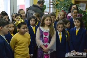 elevi Scoala Mihai Eminescu comemorare poet (108)
