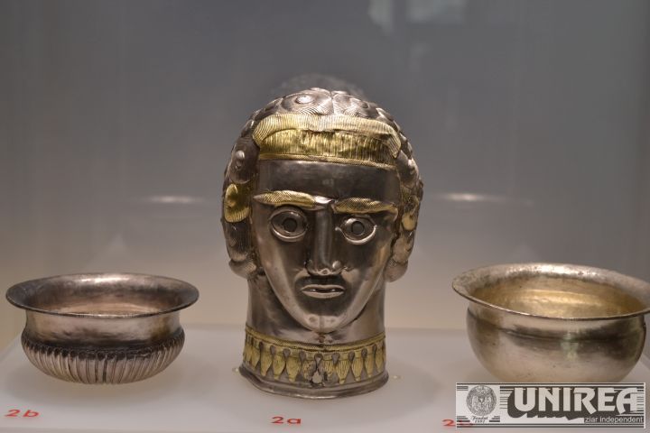 Tezaurul de aur si argint expozitie Sala Unirii Alba Iulia (88)