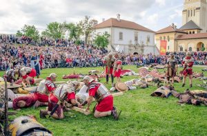 Festivalul Roman Apulum1