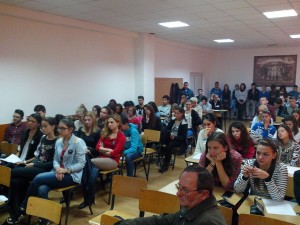 Intalnire artisti folk cu elevi HCC Alba Iulia (1)