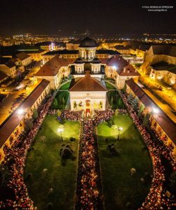 Invierea la Catedrala Reintregirii din Alba Iulia