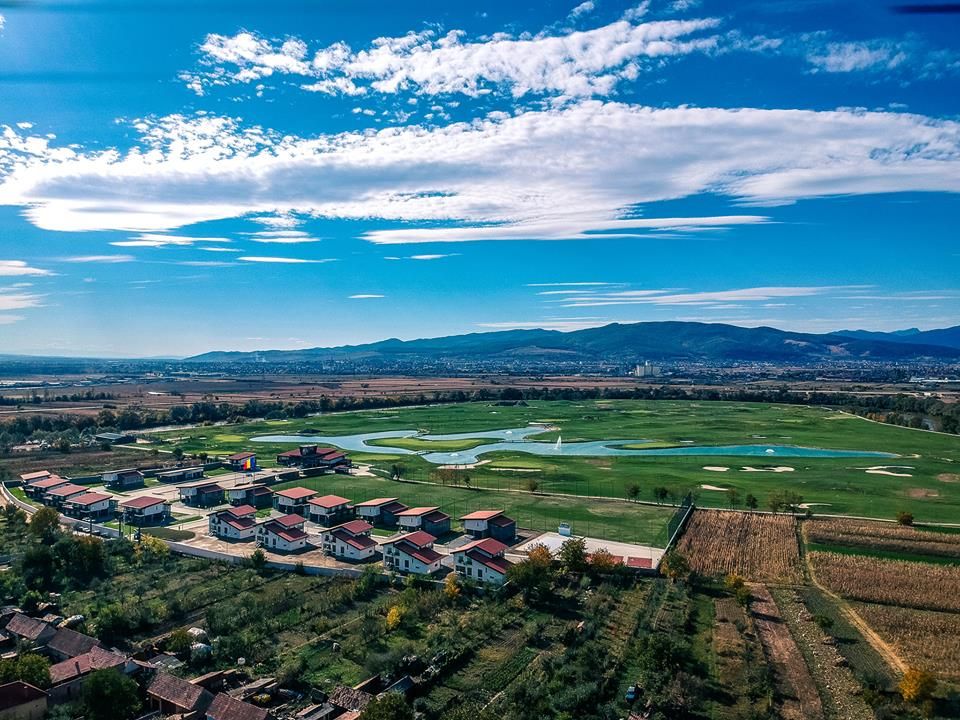 FOTO. Theodora Golf Club, cel mai mare resort de golf din România, situat aproape de Alba Iulia, se deschide în weekend. Investiție de 15 milioane de euro