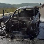 FOTO| INCENDIU la un autoturism pe Autostrada A10 Sebeș-Turda: Mașina a ars ca o torță în apropierea Mănăstirii Dumbrava thumbnail