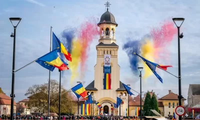 1 Decembrie Alba Iulia, artificii de zi, mesaje de 1 decembrie, felicitari, ziua nationala, catedrala incoronarii