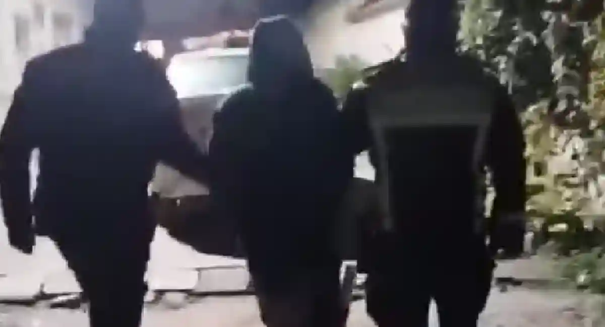 VIDEO | Tânăr din județul Sibiu, REȚINUT de polițiștii din Jidvei, după ce a condus BĂUT. Ce alcoolemie avea