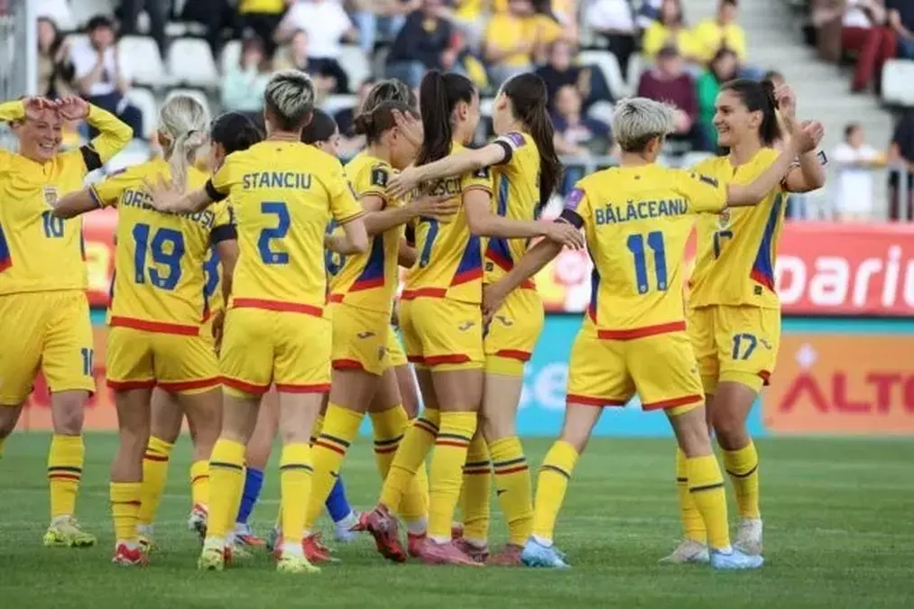 FOTO: Premieră pentru CSM Unirea Alba Iulia, Claudia Bistrian – titulară în „tricolor”! România, victorie clară cu Cipru la fotbal feminin, în preliminariile CM