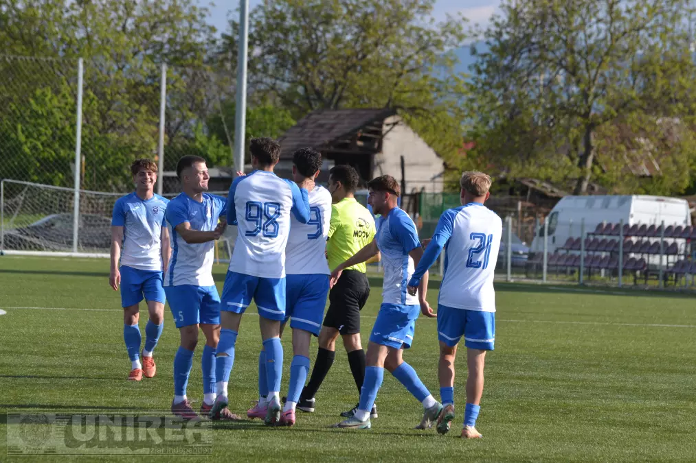 FOTO: CS Universitar Alba Iulia – Unirea Sântana 2-2 (2-0) | Studenții, remiză împotriva liderului din play-out, după ce au condus la pauză!