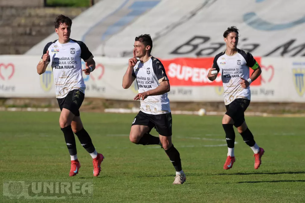 FOTO: Minaur Baia Mare – CSM Unirea Alba Iulia 1-1 (0-1)! Pelici, piedică pentru fosta sa echipă! „Alb-negrii”, remiză cu regrete imense