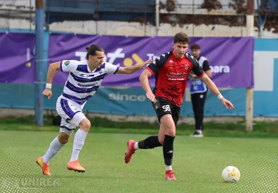 Tudor Vomir (CSM Unirea Alba Iulia), accidentare gravă: ruptură a ligamentelor încrucișate și stagiune terminată! Pierderea grea pentru pretendenta la promovarea în Liga 2