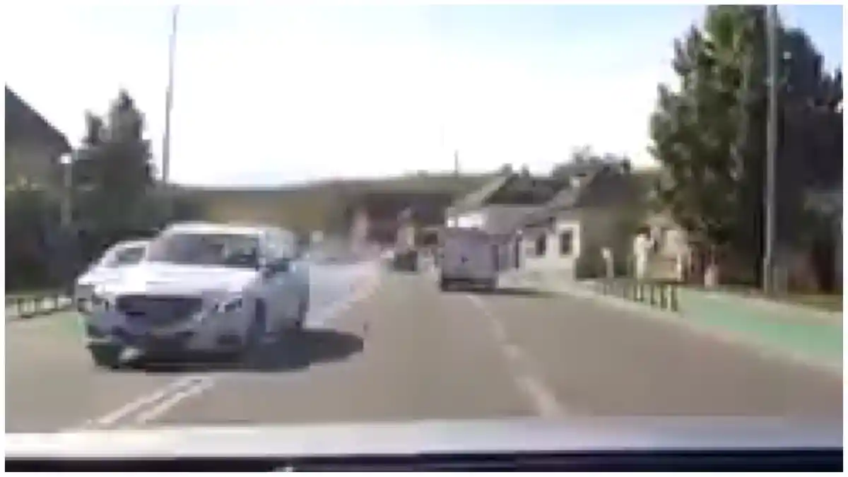 VIDEO ȘTIREA TA | La un pas de tragedie! Un taxime